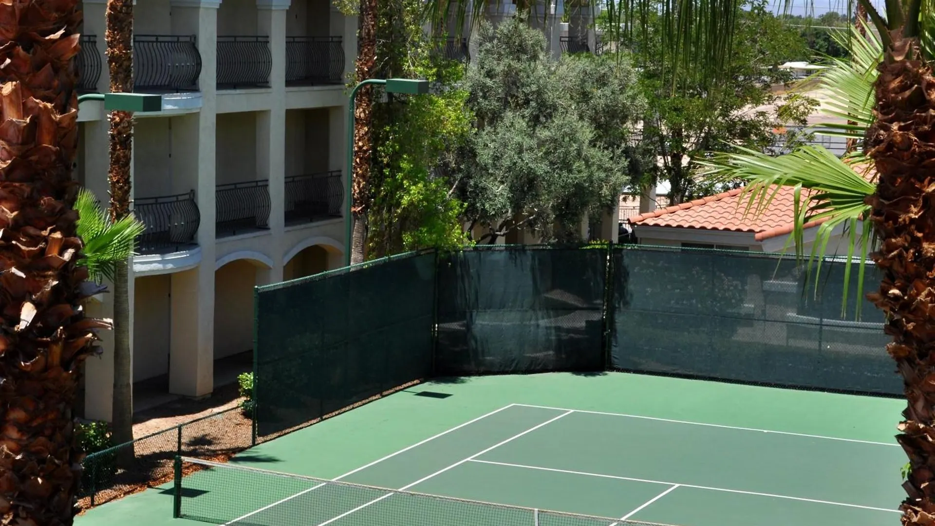 Club De Soleil All-Suite Resort Las Vegas