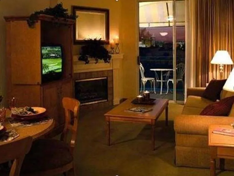 Club De Soleil All-Suite Resort Las Vegas